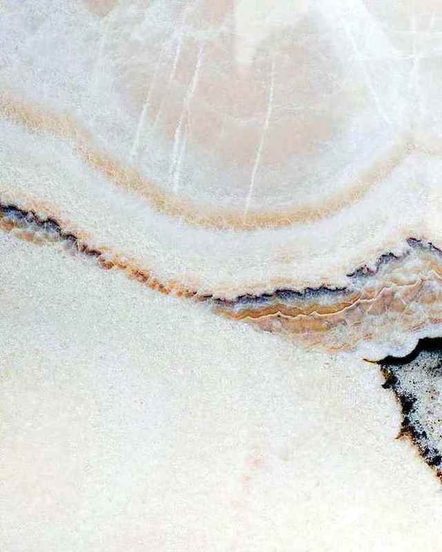 Crema Marfil, honed